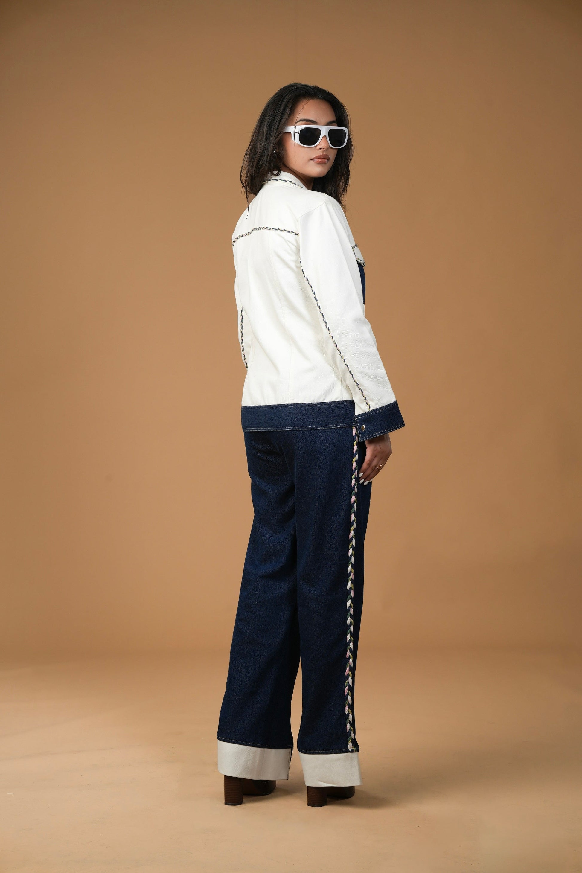 WHITE AND BLUE ZIPPER CORD SET Label By Mohita