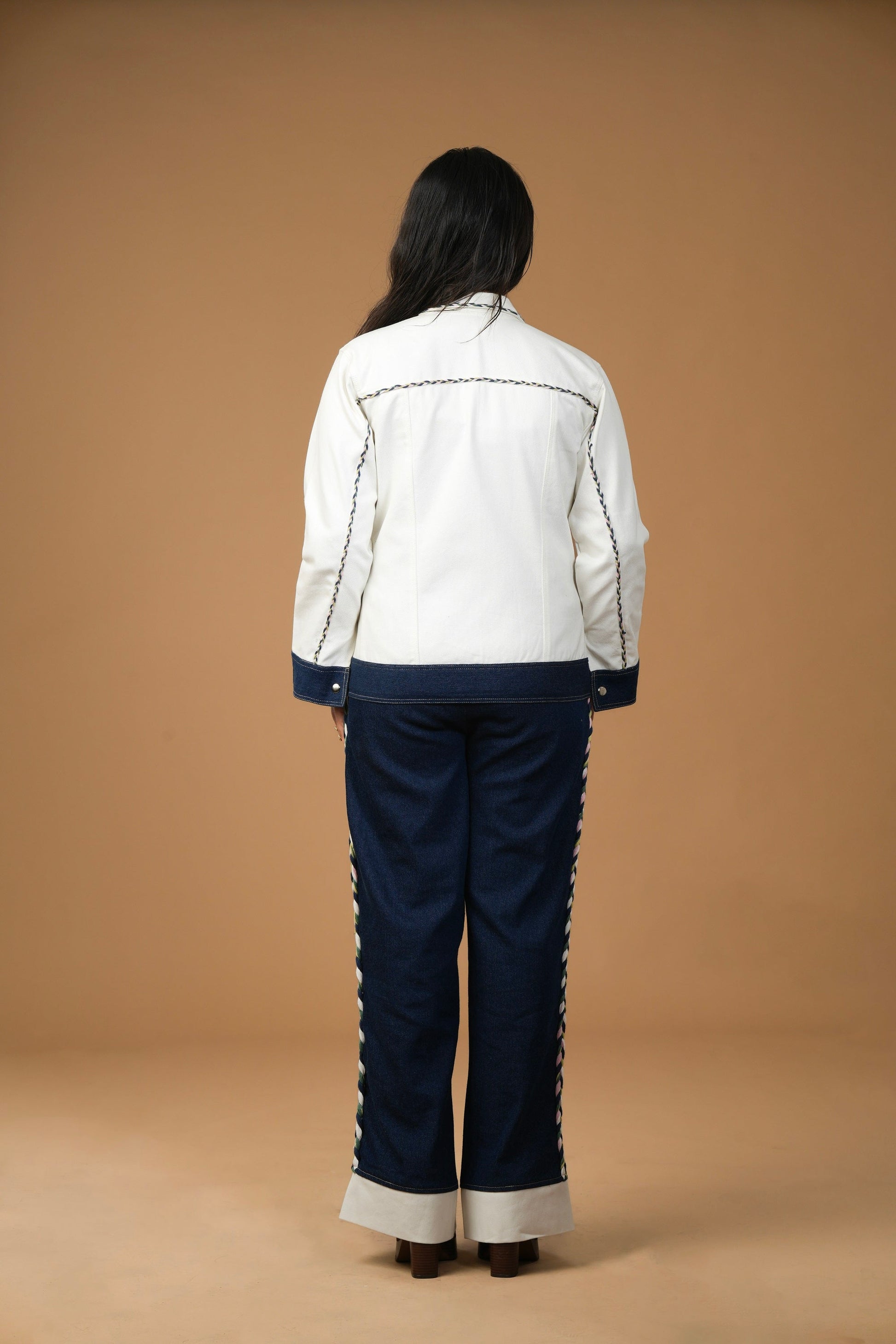 WHITE AND BLUE ZIPPER CORD SET Label By Mohita