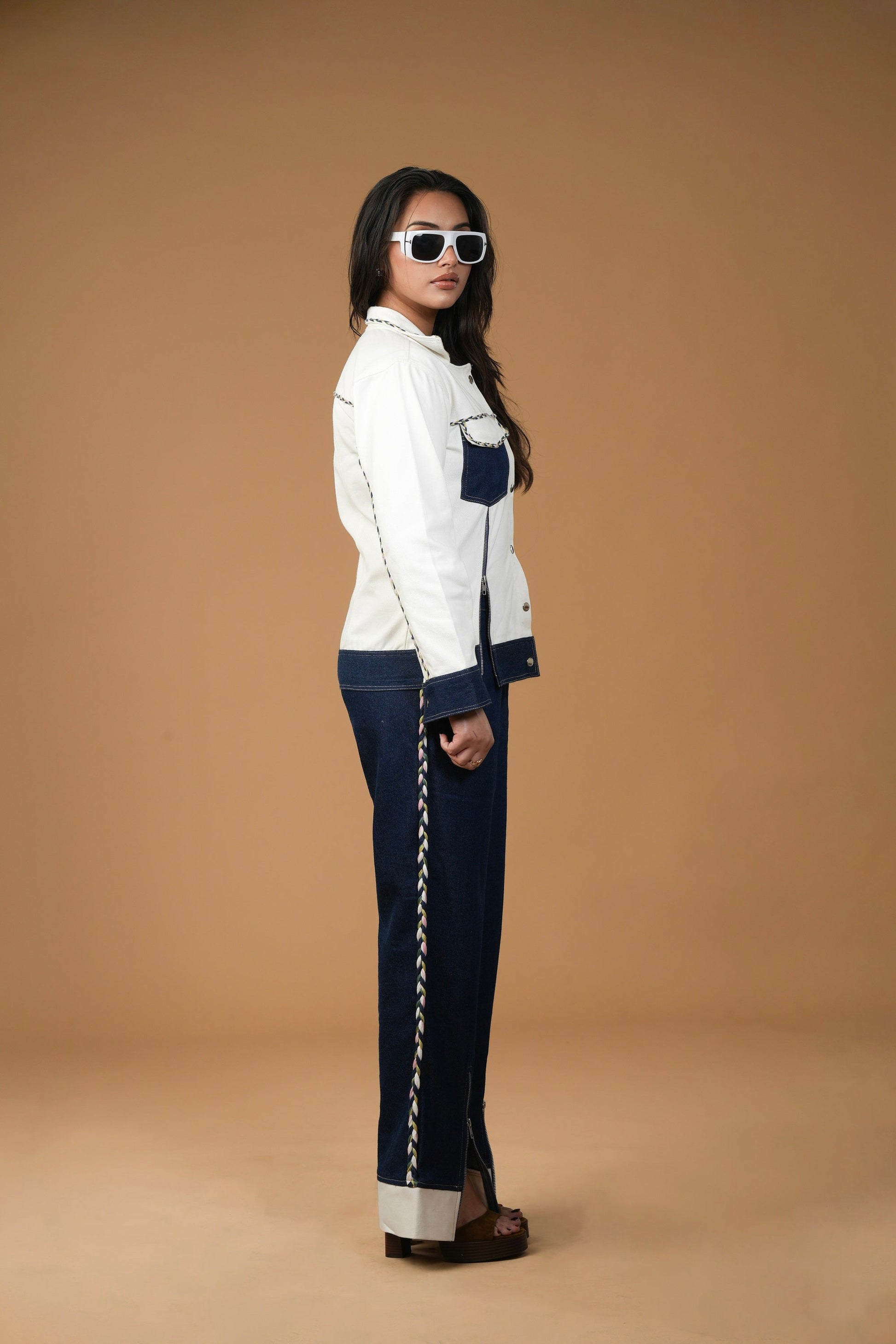 WHITE AND BLUE ZIPPER CORD SET Label By Mohita