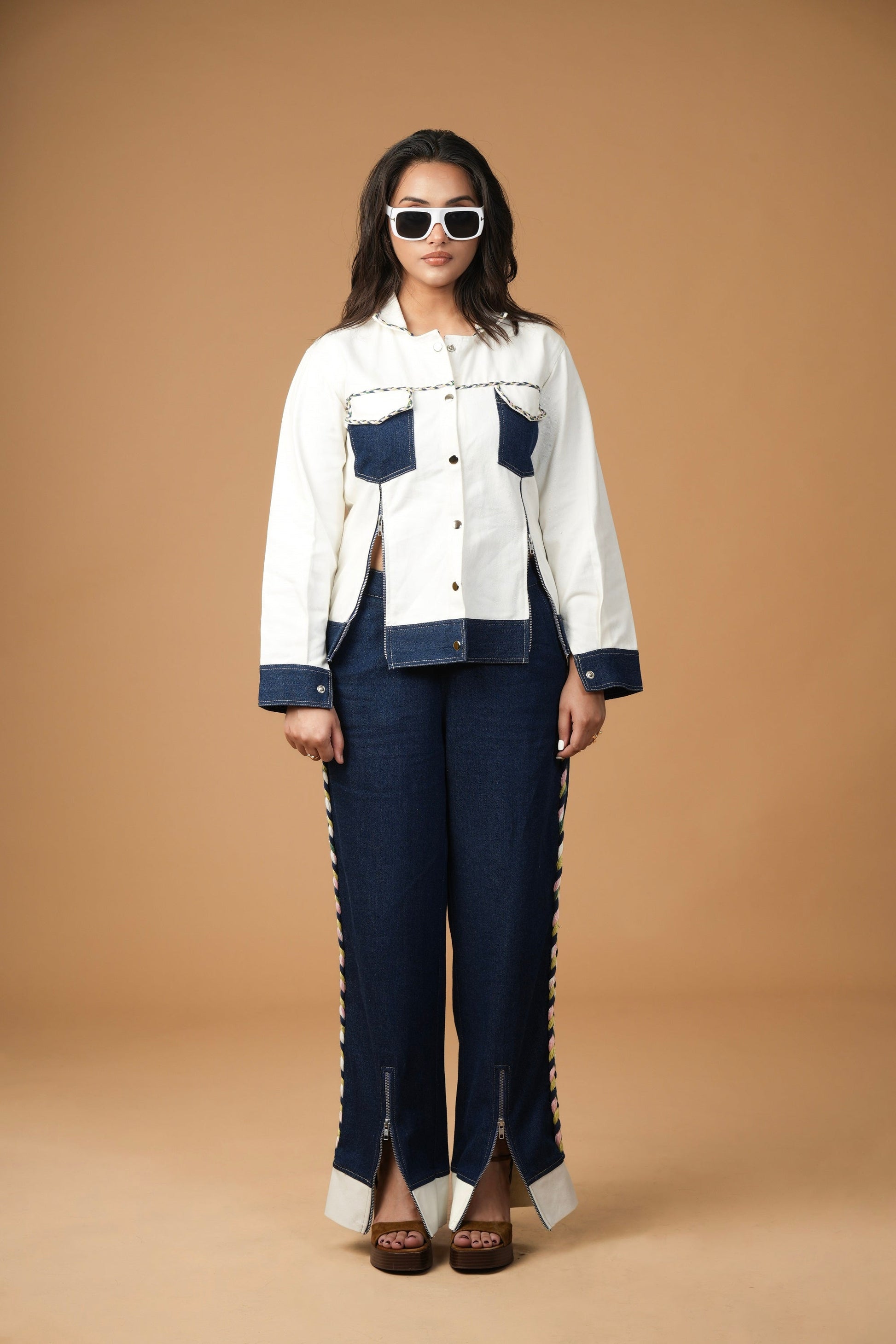 WHITE AND BLUE ZIPPER CORD SET Label By Mohita