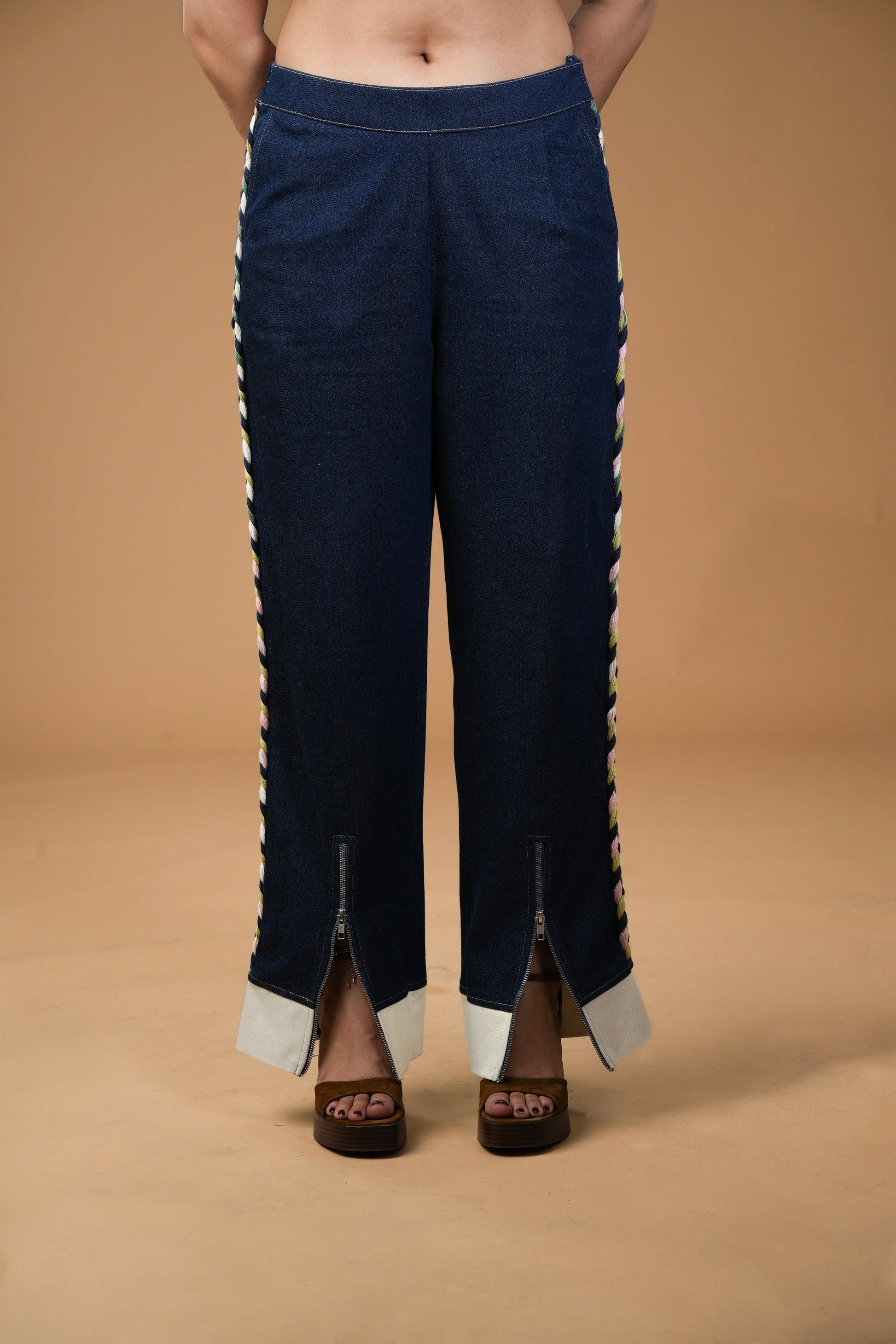 WHITE AND BLUE ZIPPER CORD SET Label By Mohita