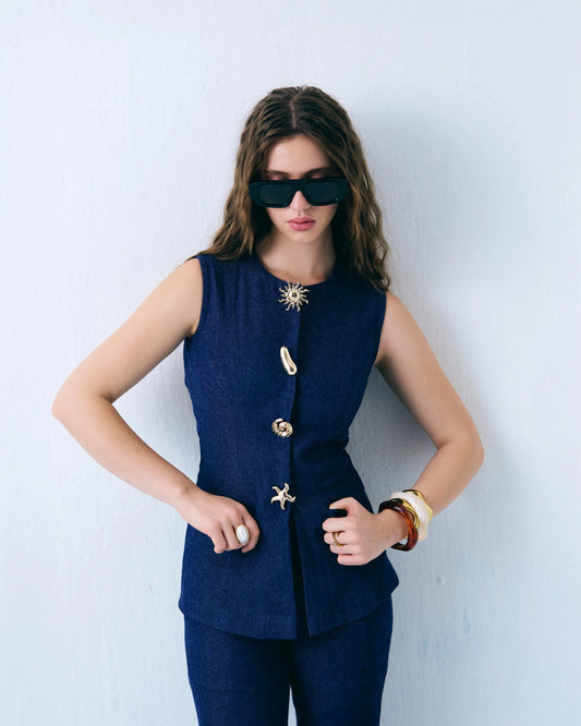 3d Gold button cordset Label By Mohita