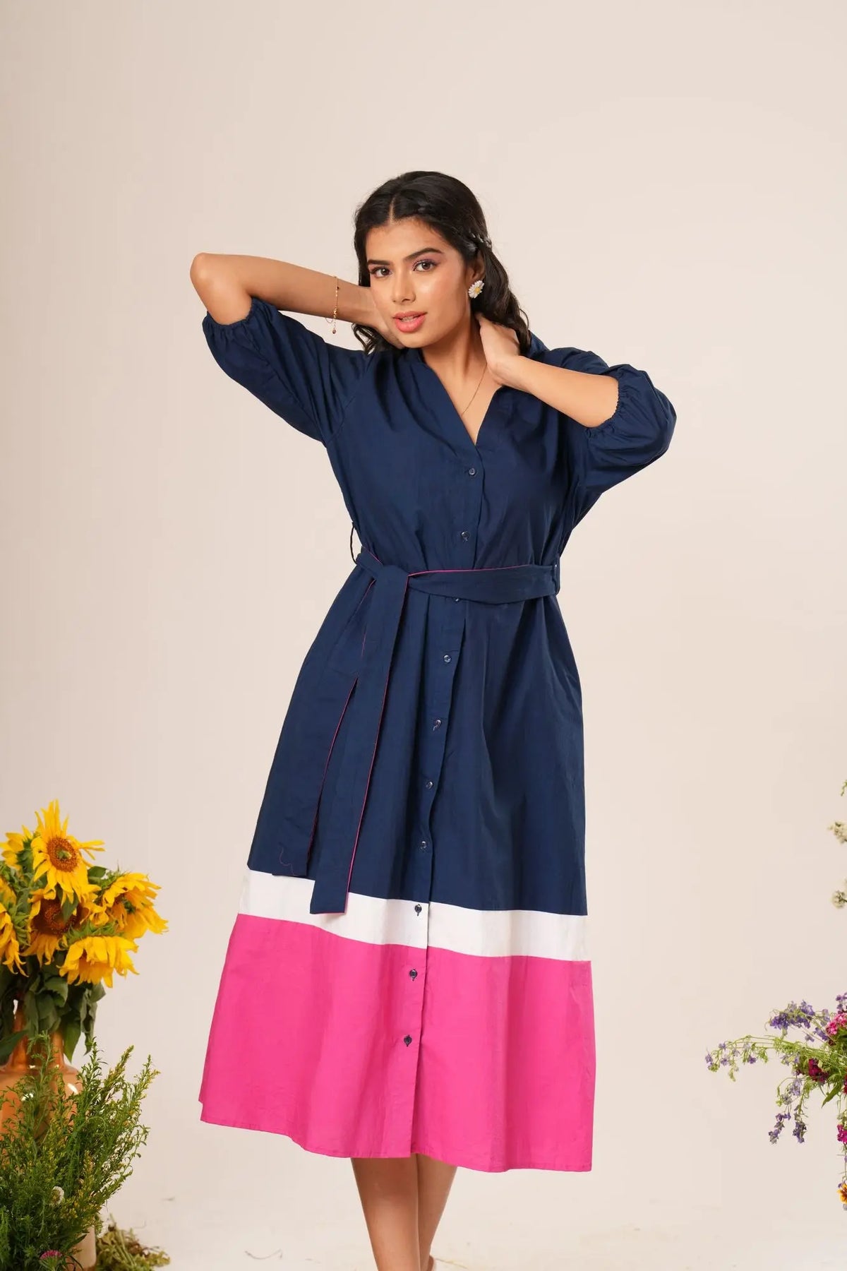 color block dress shirt Colorblock Constructed from a luxurious Wear Navy Dress With LowStock:41388672385075 Size:AU12