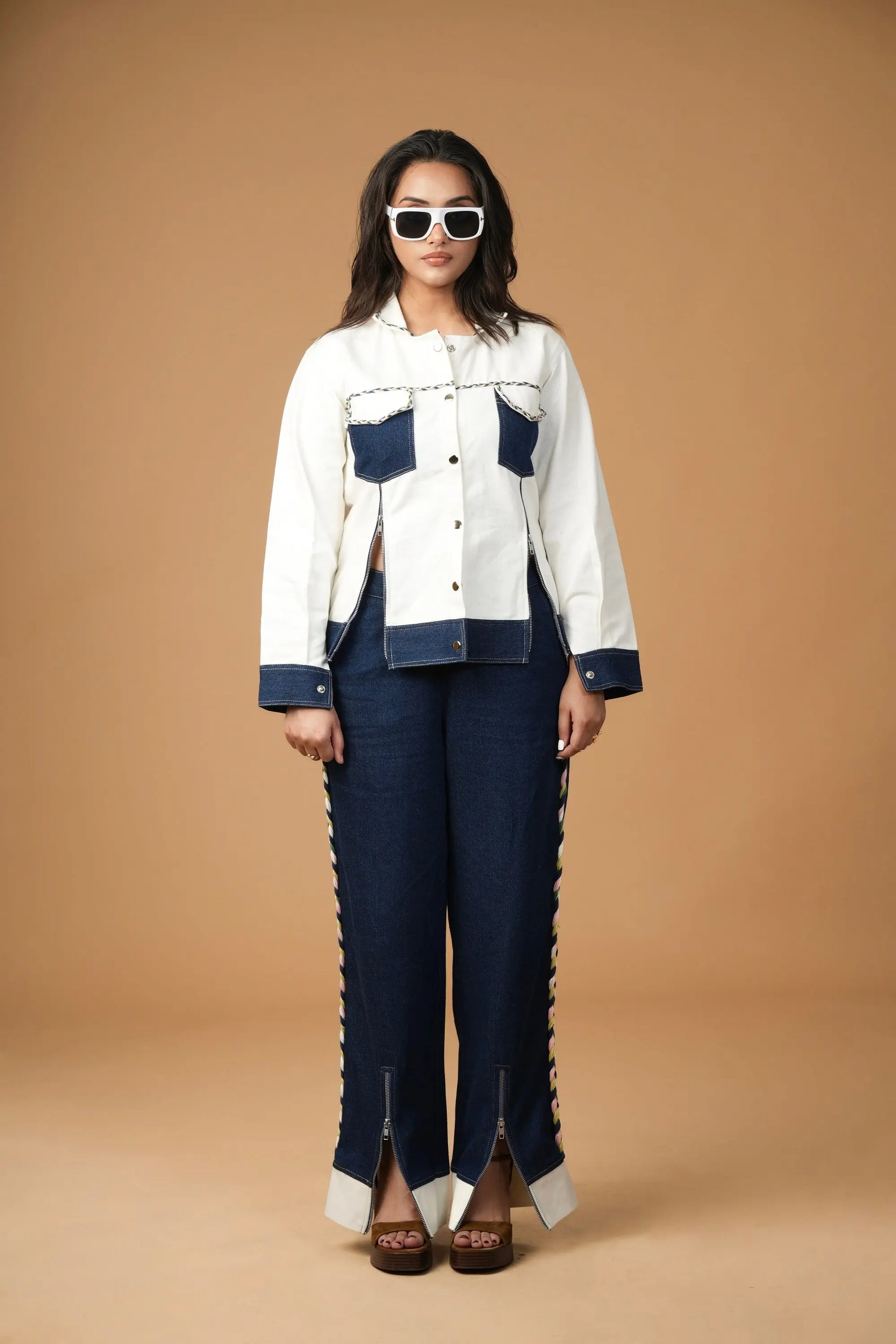 WHITE AND BLUE ZIPPER CORD SET Label By Mohita