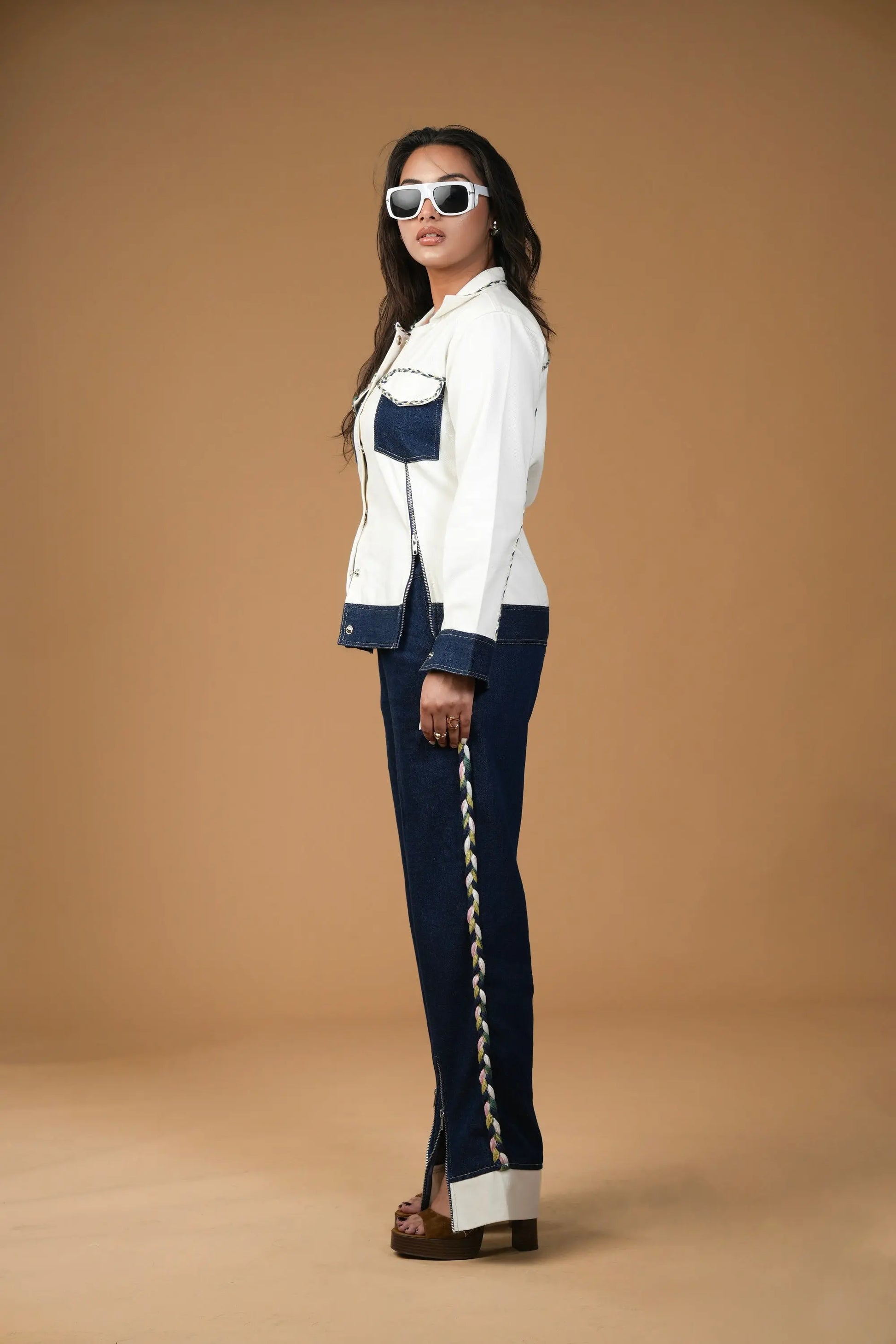 WHITE AND BLUE ZIPPER CORD SET Label By Mohita